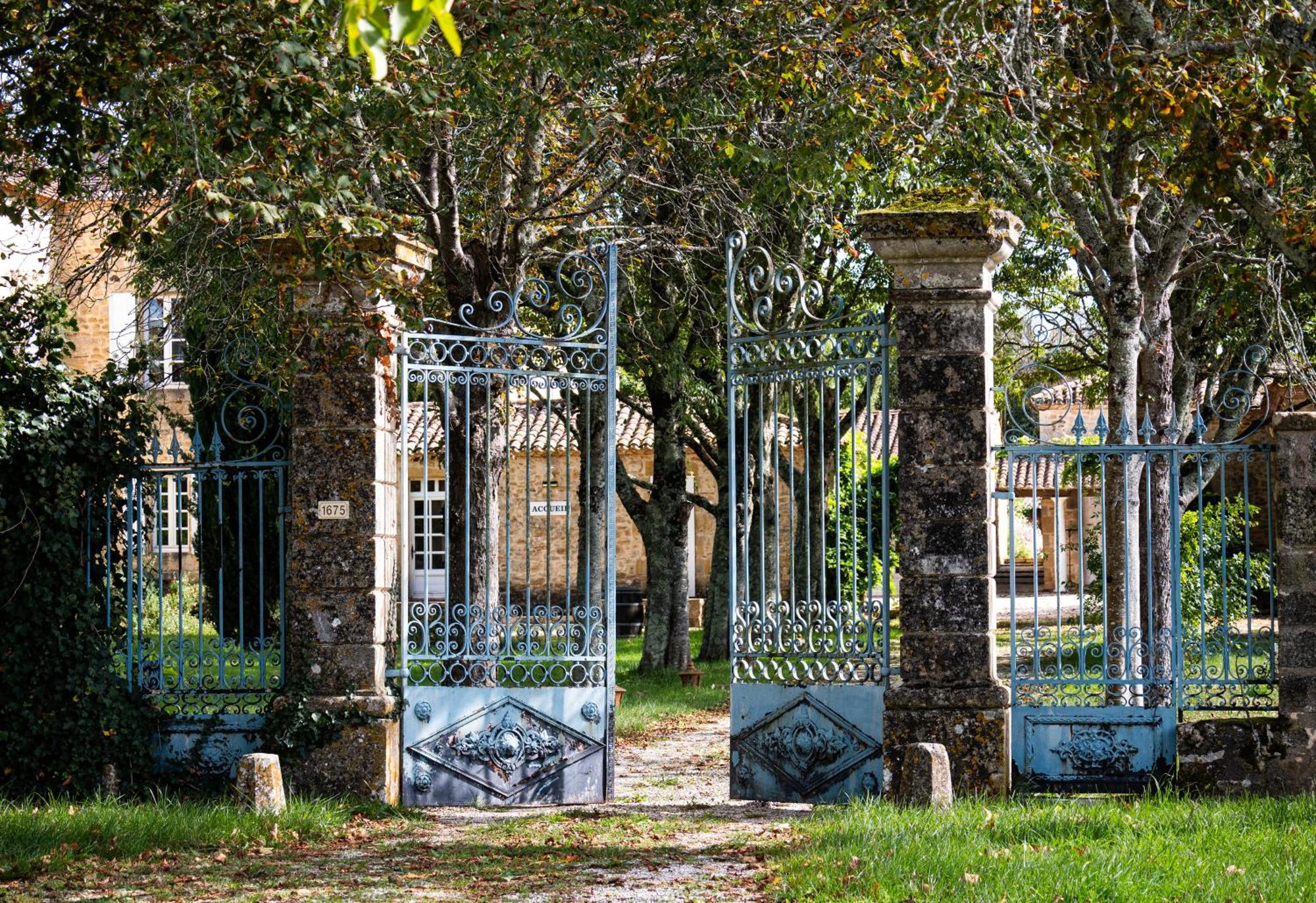 Chateau La Gineste - Castle And Vineyard Duravel Exterior foto